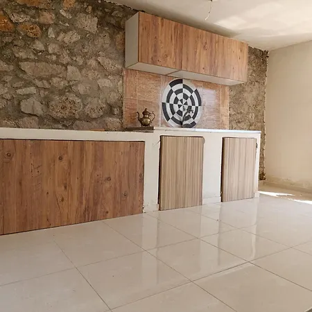 Nikolari Apartmanhotel Himara