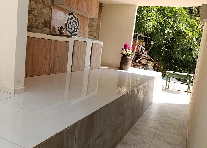 Lejlighedshotel Nikolari Himarë